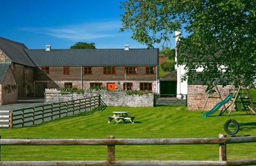 Llyswen Casa | 5 Bed in Hay on Wye BN358