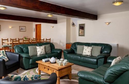 Llyswen Casa | 5 Bed in Hay on Wye BN358