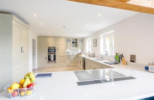 Tealby Casa | 5 Bed in Tealby 78678