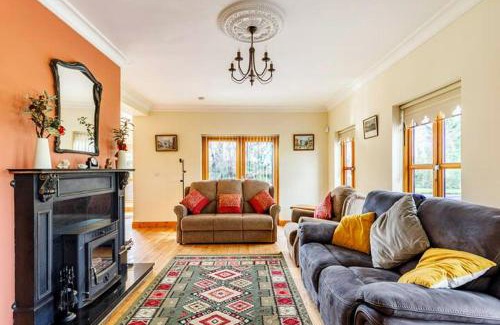 Westport Casa | 5 Bed in Westport oc-ii06251