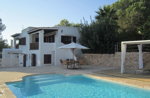 Sant Antoni de Portmany Villa | 5 cama villa de lujo con piscina, barbacoa y unas vistas impresionantes de paisajes de la isla