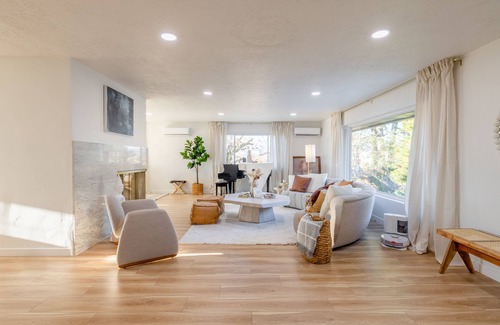 Olympus Cove Casa | 5 Bed Mountain Mansion: Theater, Gym, Sauna, Sonos