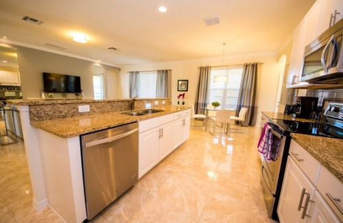 Briargrove Casa | 5 Bed Solterra Amazing Home w/Private Pool