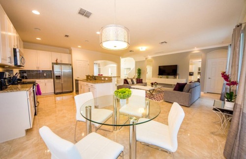 Briargrove Casa | 5 Bed Solterra Amazing Home w/Private Pool