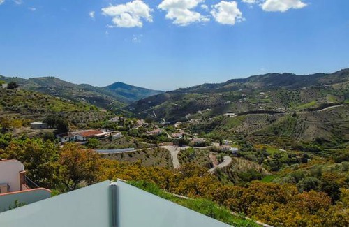 Canillas de Albaida Casa | 180 m² Casa ∙ 5 habitaciones ∙ 10 personas