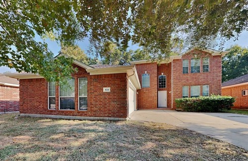 Atascocita Casa | 5-bedroom/ 4 Bath house for Traveling Nurses, Students and Single Families