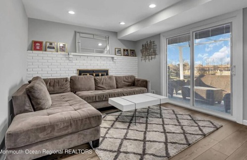 Oakhurst Apartamento | 5 Bedroom 613338 by Houzlet