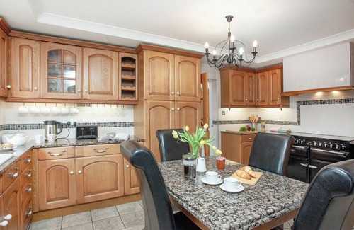 Newton Saint Cyres Cabaña | Alojamiento de 5 habitaciones en Exeter