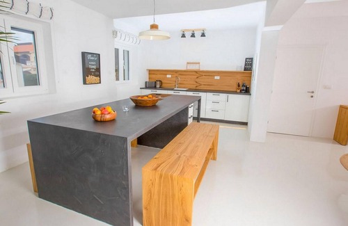 Vir Casa | Impresionante casa de 5 habitaciones en.
