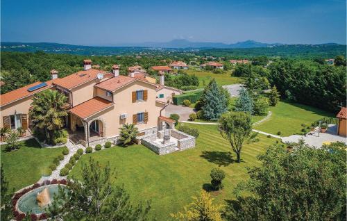Rogocana Casa | 5 Bedroom Beautiful Home In Labin