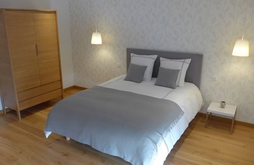 Combourg Cama Y Desayuno | 5 Bedroom Bed & breakfast in Combourg