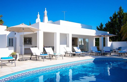 Mato Serrao Villa | 5 bedroom detached villa with private pool and maid service, Carvoeiro