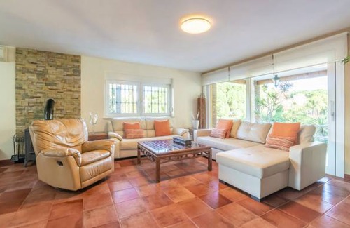 Pinos de Alhaurin Casa | 300 m² Casa ∙ 5 habitaciones ∙ 11 personas