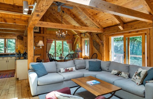 Ludlow Cabina | 5 Bedroom Family Home on Okemo with A.C. mini-splits for the Summer Season