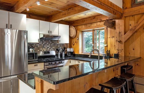 Ludlow Cabina | 5 Bedroom Family Home on Okemo with A.C. mini-splits for the Summer Season