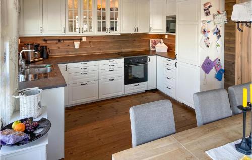 Oyer Casa | 5 Bedroom Gorgeous Home In Sjusjøen