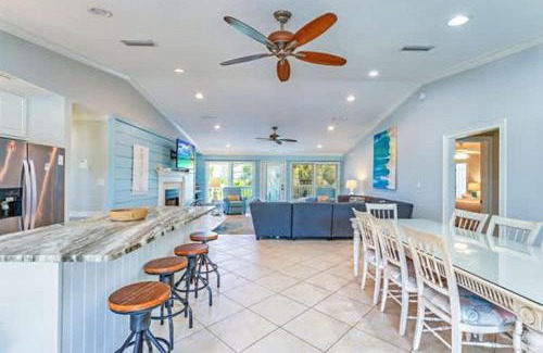 East End Casa | 5 Bedroom Heated Pool Pet Friendly 4 King SGI
