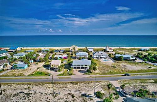 East End Casa | 5 Bedroom Heated Pool Pet Friendly 4 King SGI