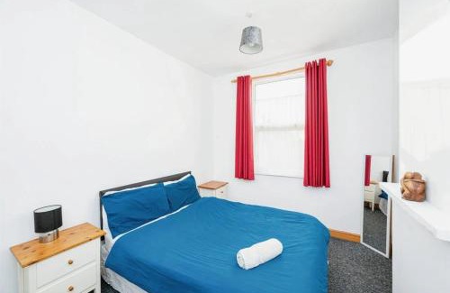 Kettering Casa | 5 Bedroom House For Corporate Stays in Kettering
