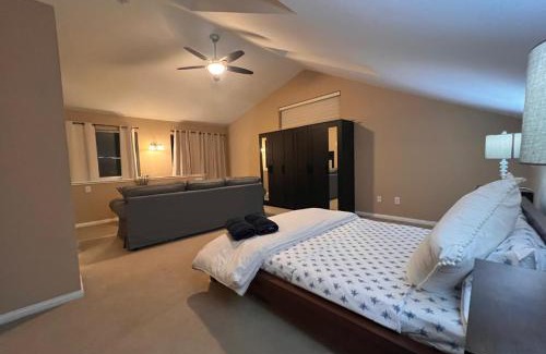 Walnut Creek Casa | 5 bedroom house in prestigious neighborhood!