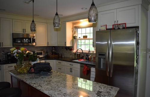 Clifton Park Casa | 5-bedroom house- Minutes from Saratoga. Pet Friendly & Spacious