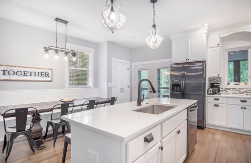 Miami Park Casa | 5-bedroom house with pool & hot tub, Lake MI beach access, theatre & game rooms