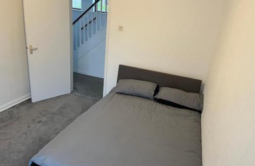 Cranham Casa | 5 Bedroom House with outdoor space