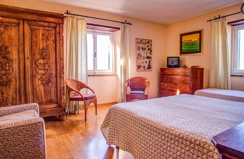 Amelia Villa | Casa de 5 dormitorios con piscina privada, aire acondicionado a 1 km del pueblo