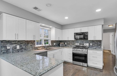 Ocean Township Casa | 5 Bedroom Lavish Summer Oasis with Inground Pool