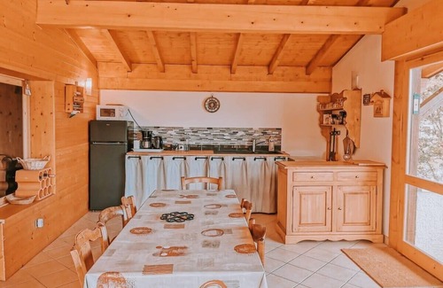 Pugny-Chatenod Chalet De Esquí | 5 bedroom log cabin, Absolute Calm
