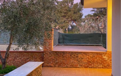 Montincello Casa | 5 Bedroom Pet Friendly Home In Vieste