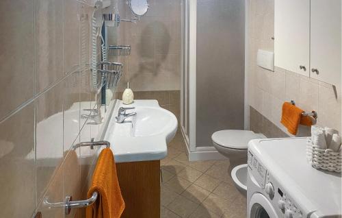 Montincello Casa | 5 Bedroom Pet Friendly Home In Vieste