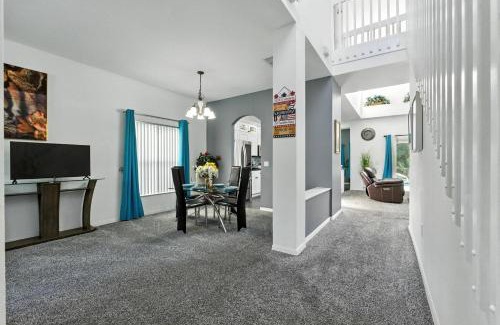 Cumbrian Lakes Casa | 5 Bedroom Pool Home in Gated Community Near Disney