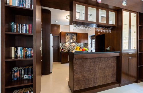 Hua Hin Villa | 5 Bedroom Pool Villa Close To Town H5