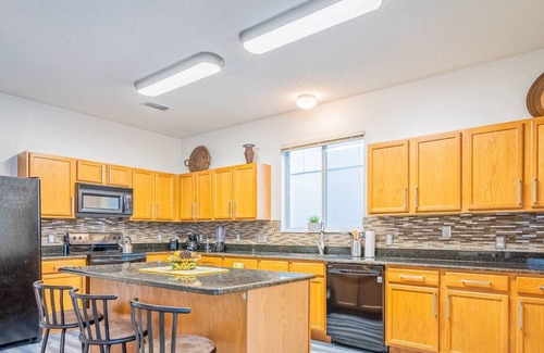 Windwood Bay Casa | 5 Bedroom Villa l 10 min to Disney l Themed Rooms