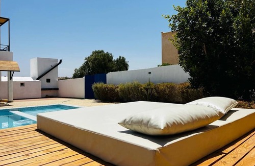Ounagha Villa | 5-bedroom villa with private pool and games room