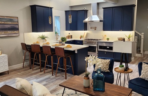 Uptown Casa | 5 bedrooms 3 baths 2800 sqft Heart of Denver Downtown!