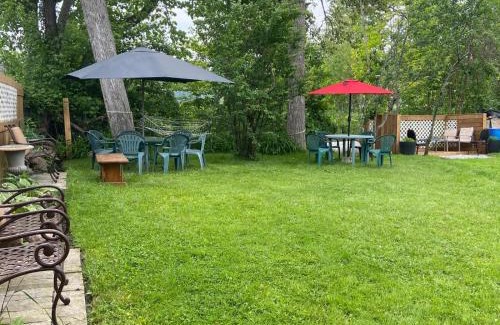 Roseneath Casa | 5 Bedrooms Cottage at Rice Lake!
