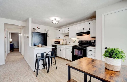 Bristol Apartamento | Cozy updated Condo on Newfound Lake with water view