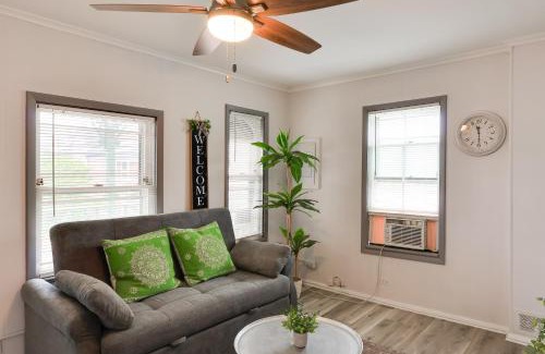 Ocean Grove Apartamento | 5 Blocks to Beach Apt with Balcony in Ocean Grove!