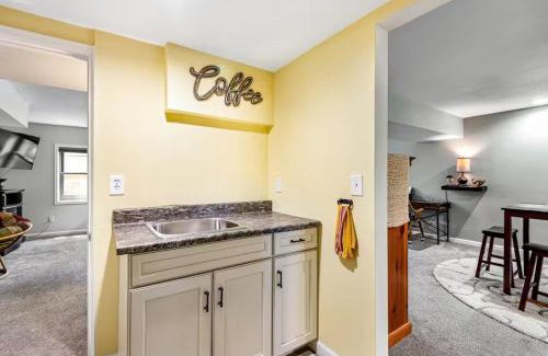Northwest Colorado Springs Casa | 5 BR Golden Hills Family Vacation Home