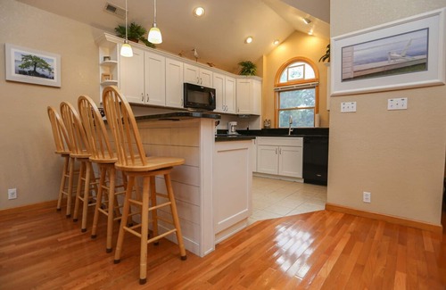 Sea Acres Casa | 5 BR Oceanside Home in Duck - Short Walk to Shops & Restaurants