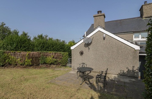 Ffestiniog Cabaña | 5 BRYN TIRION, pet friendly, with open fire in Llan Ffestiniog