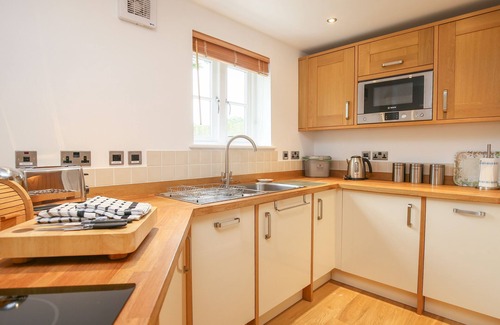 Burford Cabaña | 5 Burford Mews