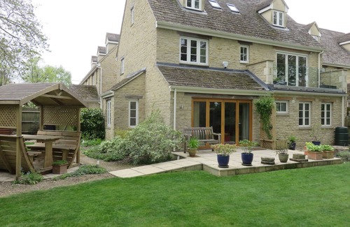 Burford Cabaña | 5 Burford Mews