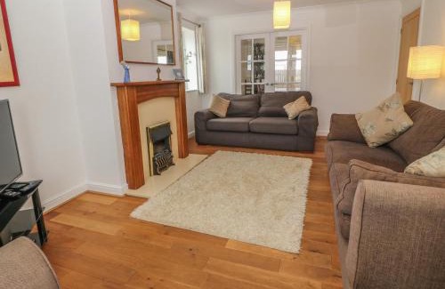 Cemaes Bay Casa | 5 Cae Derwydd
