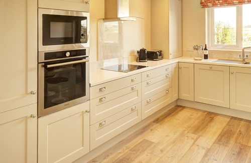 Newry Casa | 5* Centrally located Luxury Detached Home in Newry