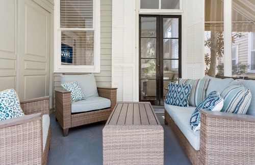 South of Broad Casa | 5 Colonial St 4br/3.5ba