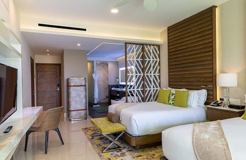 Cabo San Lucas Complejo | 5 Diamond Resort Garza Blanca Cabo One / 1 Bedroom All Inclusive Available