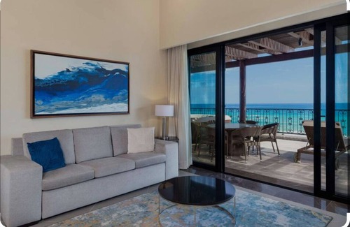 El Rosarito Complejo | 5-Diamond Resort Rental. Ocean front 1 bedroom , Villa la Valencia at Los Cabos